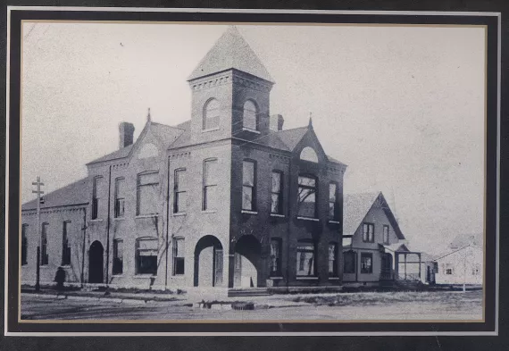Y building 1892